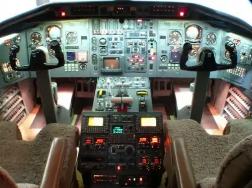 Bombardier Challenger 601-1A (Jet) - Bild 8