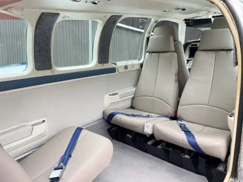 Beechcraft Bonanza A36 (Motorflugzeug) - Bild 4