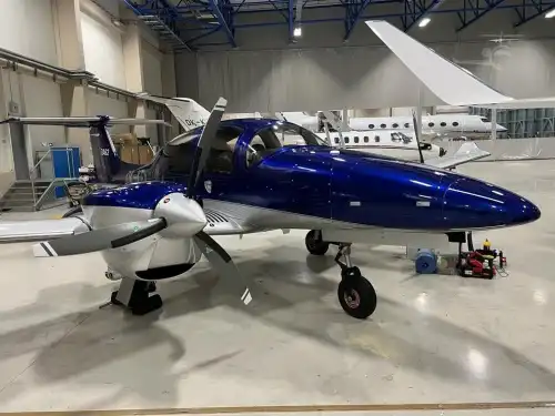 Motorflugzeug DA62 des Herstellers Diamond Aircraft