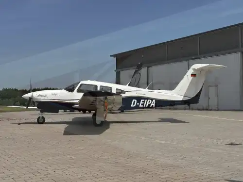 Piper Aircraft PA-28RT-201T Turbo Arrow IV (Motorflugzeug) - Bild 1