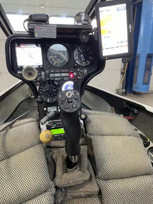 DG Flugzeugbau DG-400 (Segelflugzeug) - Bild 2