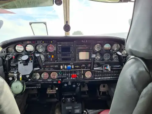 Piper Aircraft PA-34-200T Seneca II (Motorflugzeug) - Bild 9