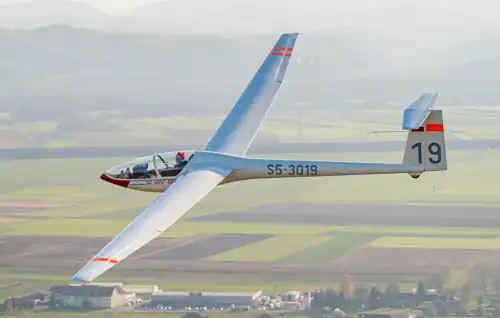 Segelflugzeug DG-100G Elan des Herstellers Glaser-Dirks