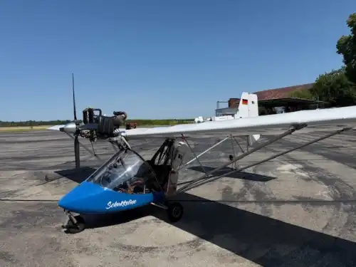 Ultraleichtflugzeug C22 C des Herstellers Comco Ikarus