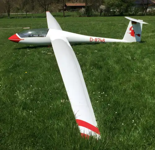 Segelflugzeug Ventus B des Herstellers Schempp-Hirth