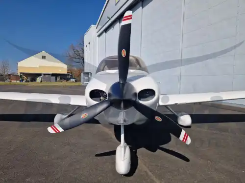 Cirrus SR20 (Motorflugzeug) - Bild 4