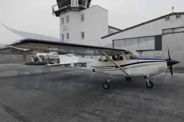 Motorflugzeug 172RG Cutlass des Herstellers Cessna