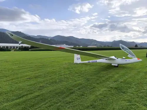 Segelflugzeug 304 S Jet des Herstellers Glasflügel Segelflugzeugbau