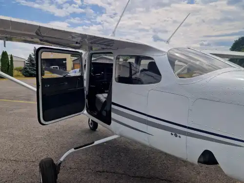 Cessna 172RG Cutlass (Motorflugzeug) - Bild 4