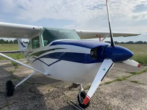 Cessna 172N (Motorflugzeug) - Bild 9