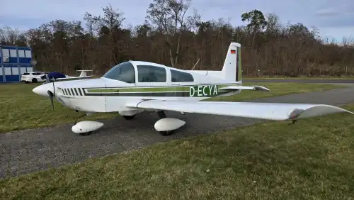 Motorflugzeug AA-5 Traveler des Herstellers Grumman American