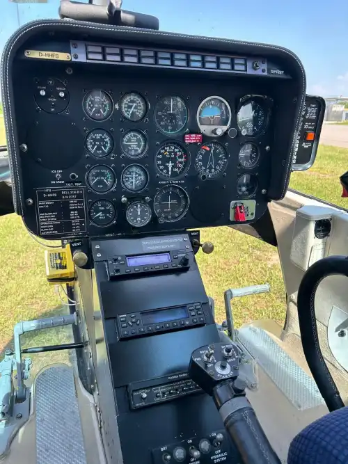 Bell Bell 206 B3 Jet Ranger (Helikopter) - Bild 2