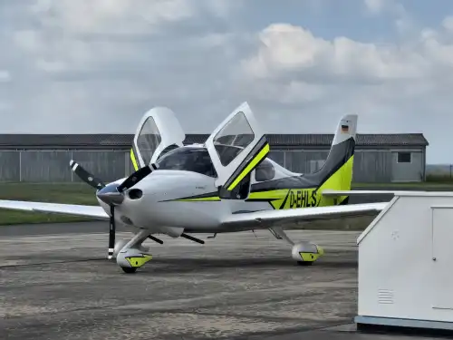Motorflugzeug SR20 GTS des Herstellers Cirrus