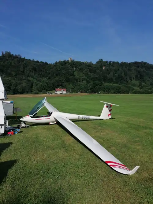Alexander Schleicher ASW 19 B (Segelflugzeug) - Bild 2