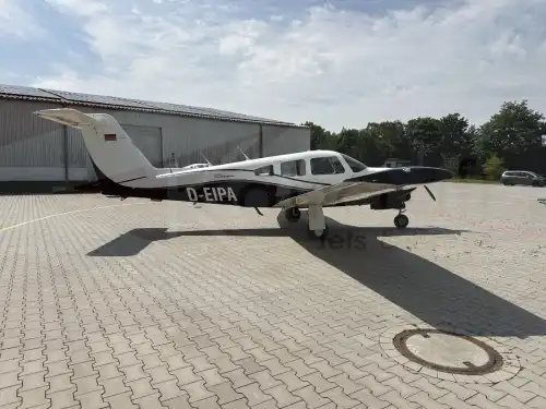 Piper Aircraft PA-28RT-201T Turbo Arrow IV (Motorflugzeug) - Bild 3