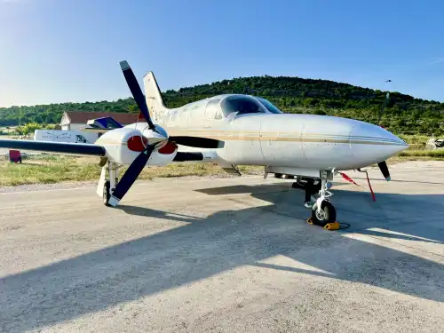 Cessna 421C (Motorflugzeug) - Bild 3