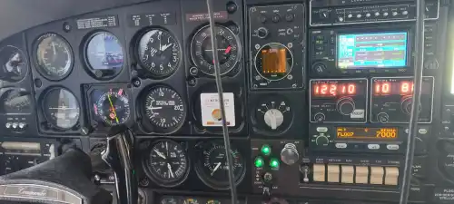 Rockwell Commander 114A (Motorflugzeug) - Bild 7