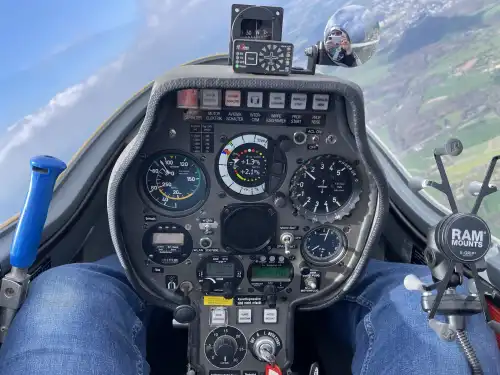 Grob Aircraft G103 Twin III SL (Motorsegler) - Bild 7