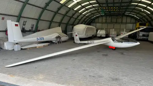 Segelflugzeug DG-300 des Herstellers Glaser-Dirks