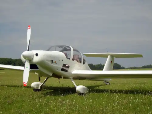 Grob Aircraft G109B (Motorsegler) - Bild 3