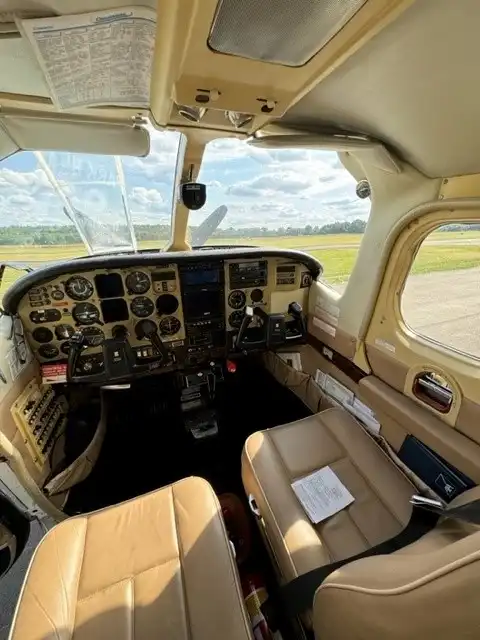 Cessna P210N (Motorflugzeug) - Bild 3