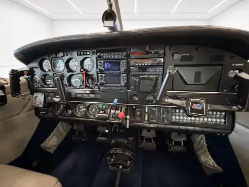 Piper Aircraft PA-32R-301T Turbo Saratoga SP (Motorflugzeug) - Bild 11
