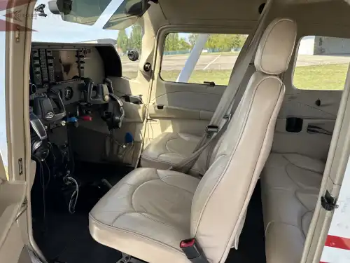 Cessna 182T Skyhawk (Motorflugzeug) - Bild 6