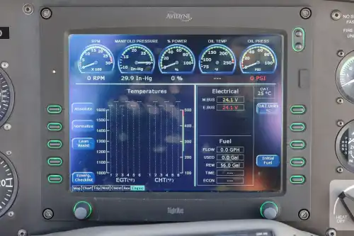 Cirrus SR20 G1 (Motorflugzeug) - Bild 9