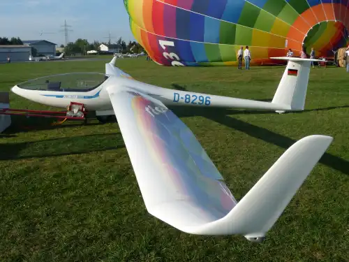 Segelflugzeug DG-303 Elan Acro des Herstellers DG Flugzeugbau