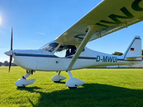 FK Lightplanes FK9 Mark IV (Ultraleichtflugzeug) - Bild 2