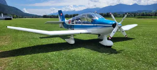 Motorflugzeug DR400/180R Remorqueur des Herstellers Robin