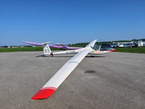 Segelflugzeug DG-100G ELAN des Herstellers Glaser-Dirks