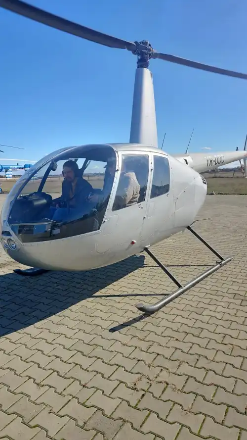 Robinson R44 Raven I (Helikopter) - Bild 2