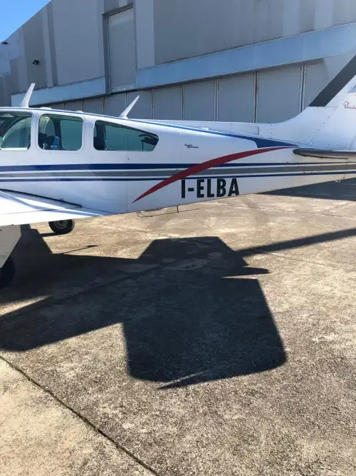 Beechcraft Baron B55 (Motorflugzeug) - Bild 2