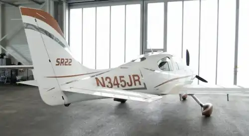 Cirrus SR22 G2 (Motorflugzeug) - Bild 2