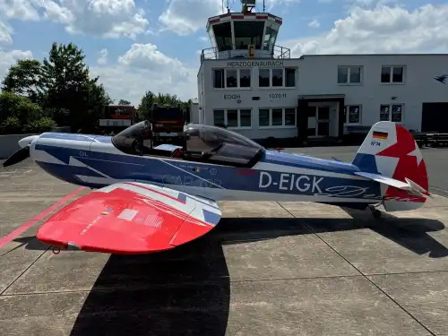 Motorflugzeug CAP 10B des Herstellers Mudry