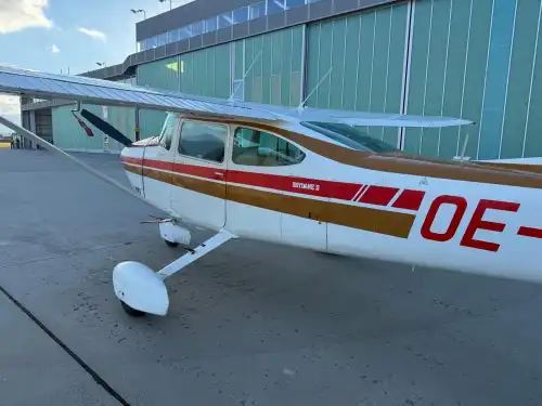 Cessna 182 Skylane II (Motorflugzeug) - Bild 2