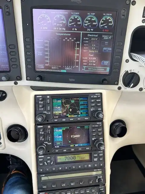 Cirrus SR20 G2 GTS (Motorflugzeug) - Bild 6