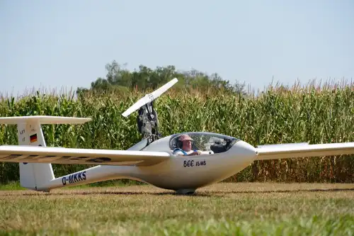 Ultraleichtflugzeug Apis Bee 15MB des Herstellers AMS Flight