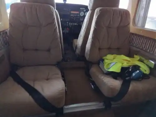 Piper Aircraft PA-34-220T Seneca III (Motorflugzeug) - Bild 4