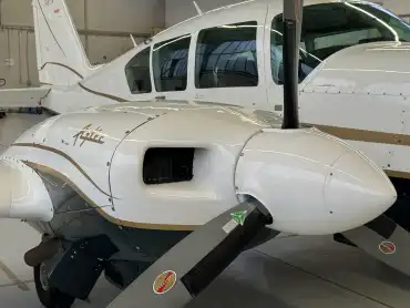 Piper Aircraft PA-23-250 Turbo Aztec E (Motorflugzeug) - Bild 3