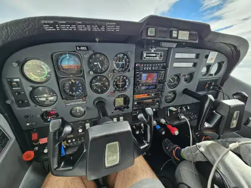 Cessna 182P (Motorflugzeug) - Bild 2