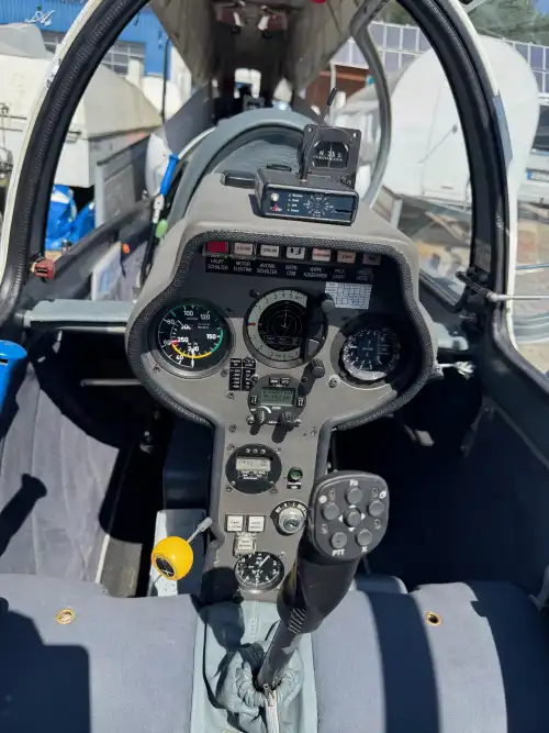 Grob Aircraft G103 Twin III SL (Motorsegler) - Bild 6