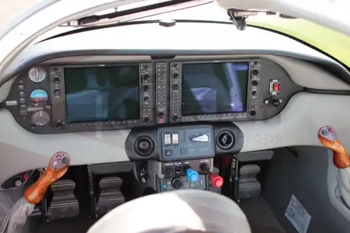 Columbia Aircraft 400 SLX (Motorflugzeug) - Bild 10