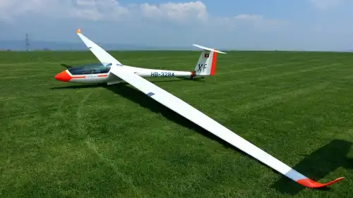 Rolladen Schneider Flugzeugbau LS8b (Segelflugzeug) - Bild 1